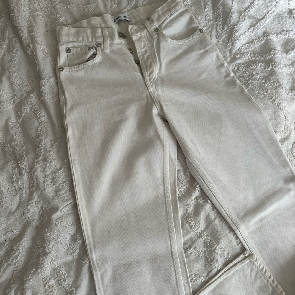 Zara White Straight Leg Jeans Classic Style